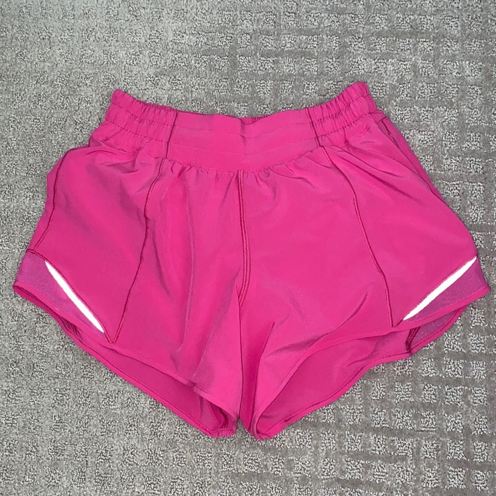 Lululemon Sonic Pink Hotty Hot 4” Shorts